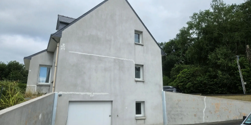 Juillet 2025 : ravalement de façade (photo avant)